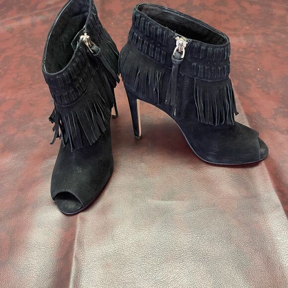 Rebecca Minkoff black suede fringe heels, size 6 1/2 - Picture 9 of 13